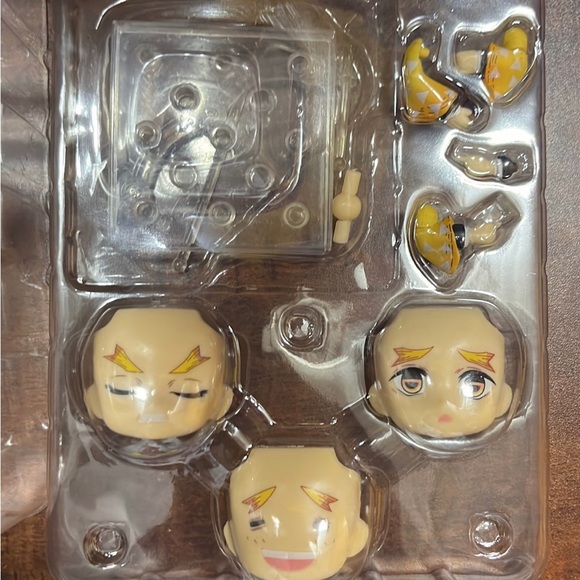 Zenitsu nendoroid - Picture 4 of 4